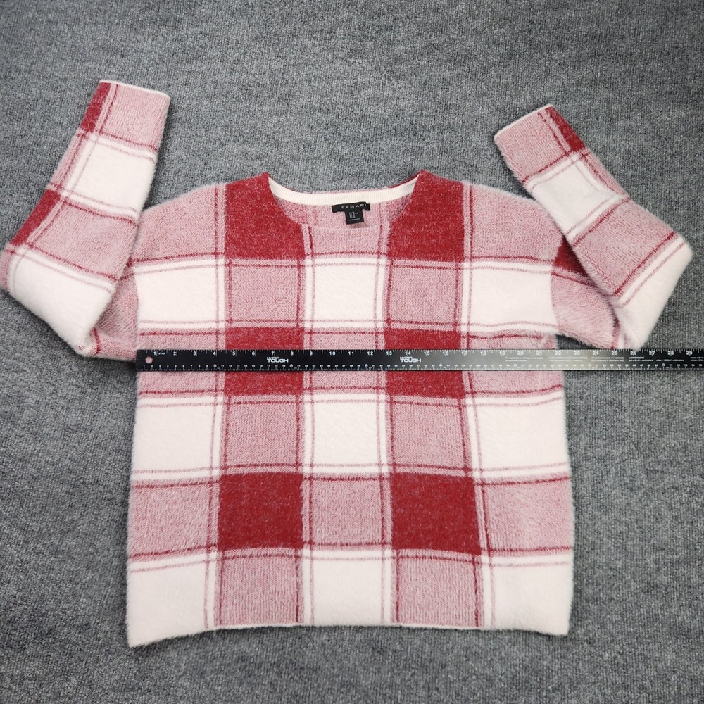 Tahari Womens XL Red Pink Buffalo Plaid Fuzzy Eyelash Knit Pullover Sweater SOFT - Picture 3 of 8